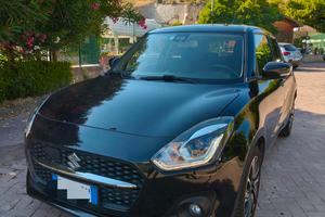 Suzuki Swift Top Hybrid Black
