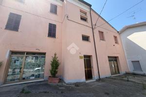 4 LOCALI A ALFONSINE