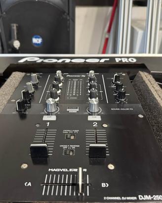 Mixer Pioneer Djm 250mk2 + Flight case