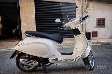 Vespa 50 Primavera anno 2025