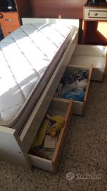 letto singolo con cassettoni e cassettiera 