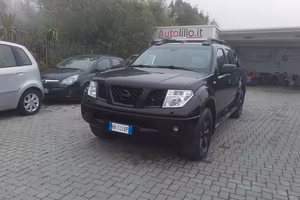Nissan Navara 2.5 Pick up Con Motore nuovo