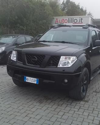 Nissan Navara 2.5 Pick up Con Motore nuovo