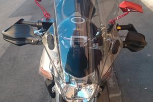 Suzuki gsr 600