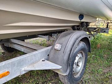 CARRELLO Porta barca