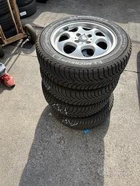 4 Gomme con cerchioni con R15, Mini Cooper.