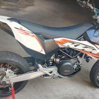 Ktm 690 smc - 2011