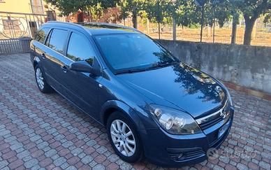 Auto Opel Astra sw 1.7 CDTI