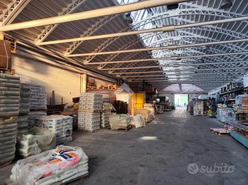 CAPANNONE A GARBAGNATE MILANESE