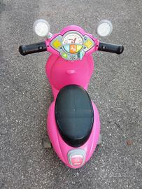 vespa chicco rosa