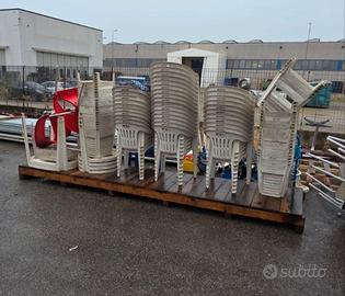 Sedia monoblocco bianca in resina plastica,
