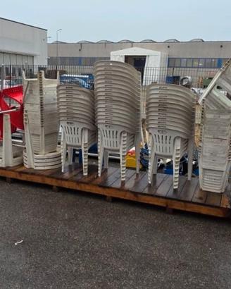 Sedia monoblocco bianca in resina plastica,
