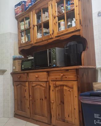 credenza in noce chiaro