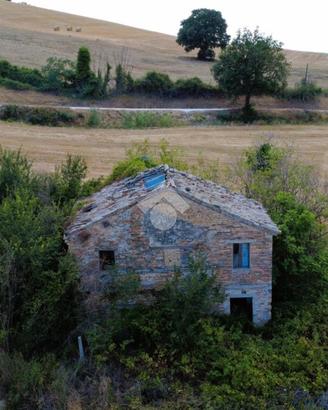 RUSTICO A POTENZA PICENA