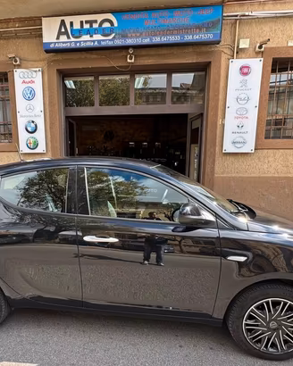Lancia Ypsilon 1.0 FireFly 5 porte S&S Hybrid Gold