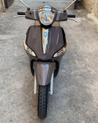 Piaggio Liberty 150 IJET