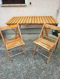 tavolo e sedie pieghevoli