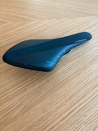 Sella Fizik Arione R5