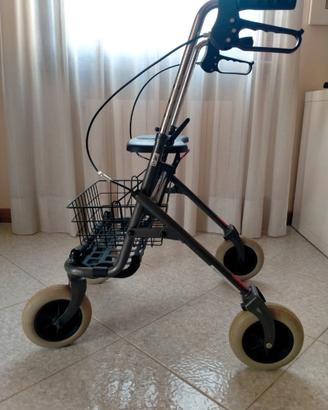 Deambulatore pieghevole Rollator con cestino