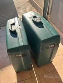 Coppia di valigie delsey