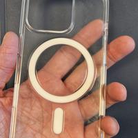 Custodia MagSafe trasparente per iPhone 16 Pro