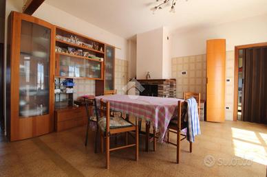 PORZIONE DI BIFAMILIARE A MOSCUFO