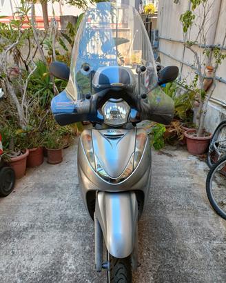 ah 300i