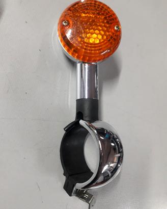 Freccia anteriore destra SUZUKI MARAUDER 800