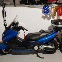 Yamaha tmax 500