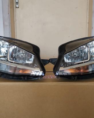 Faro anteriore Destro+sinistro H7 + Led Golf 7.5