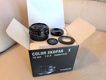 Voigtlander 18mm f2.8 Pari al nuovo in GARANZIA