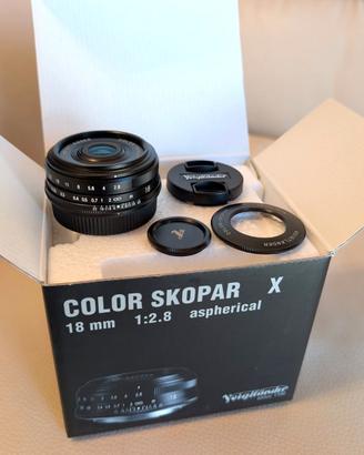 Voigtlander 18mm f2.8 Pari al nuovo in GARANZIA