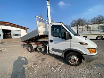 Iveco Daily 35c13 gru e ribaltabile