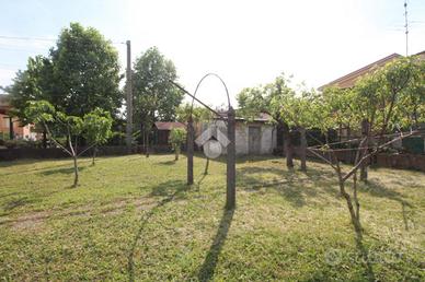 TER. RESIDENZIALE A MANERBIO