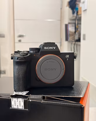 SONY A7 IV