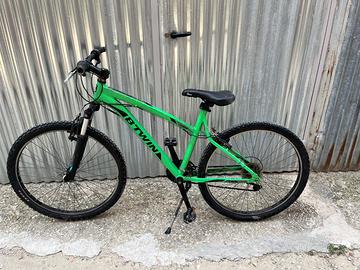 BICICLETTE //LOTTO  5 bici usate/buone condizioni/