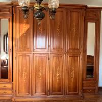 armadio classico a 6 ante con specchi laterali