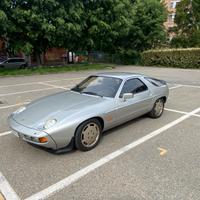 Porsche 928S - 1982, MANUALE