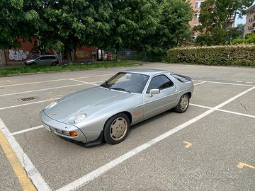 Porsche 928S - 1982, MANUALE