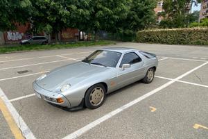 Porsche 928S - 1982, MANUALE