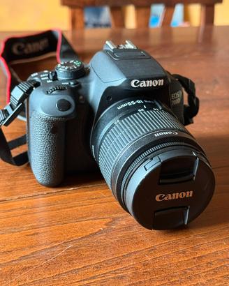 Canon EOS 700D