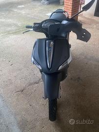 Piaggio Liberty 50 INCIDENTATO (per ricambi )