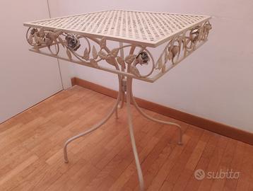 tavolino da giardino in ferro battuto