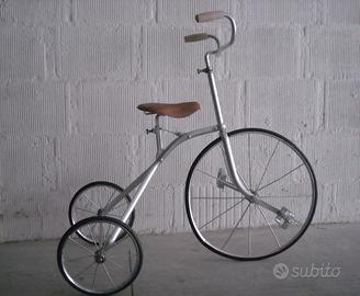 Triciclo epoca Pierantoni