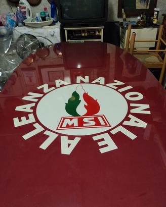 tavolo ovale anni 90 con logo   MSI