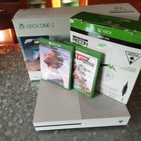 xbox one s+joystick+cuffie xbox+2 giochi