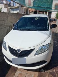 Lancia y 1.2 Oro
