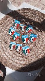 Braccialetti e ciondoli artigianali