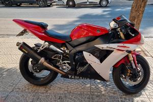 Yamaha YZF R1 - 2002