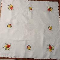 Centrotavola  o tovaglia da the vintage 